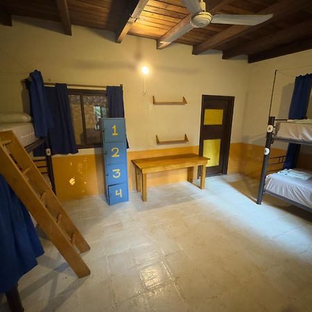 פוארטו אסקונדידו Tower Bridge Hostel מראה חיצוני תמונה