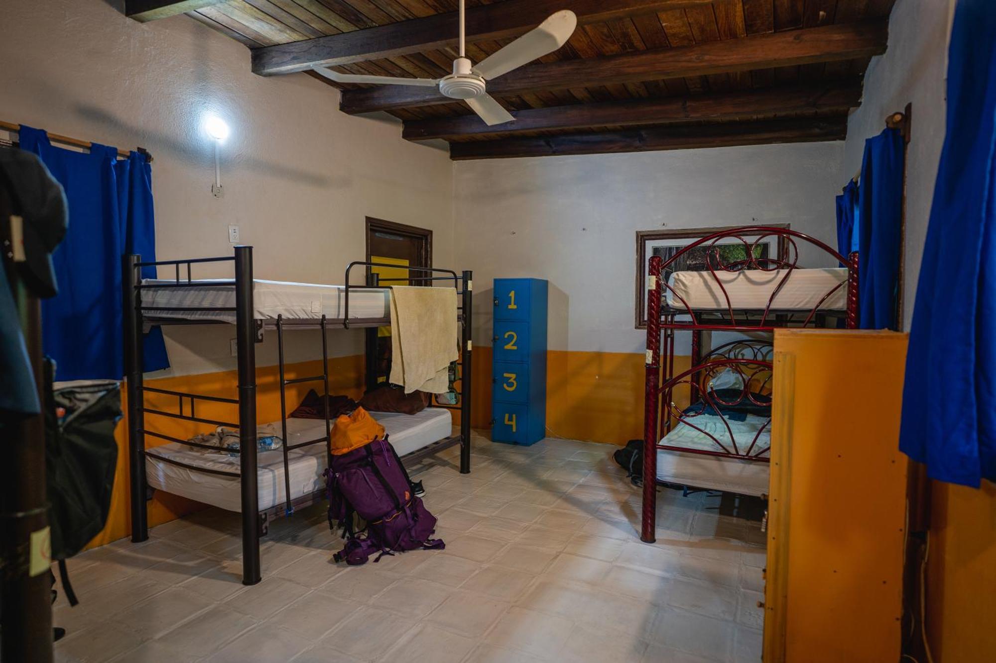 פוארטו אסקונדידו Tower Bridge Hostel מראה חיצוני תמונה